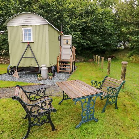 Shepherds Hut - The Crook Milford Haven Dış mekan fotoğraf