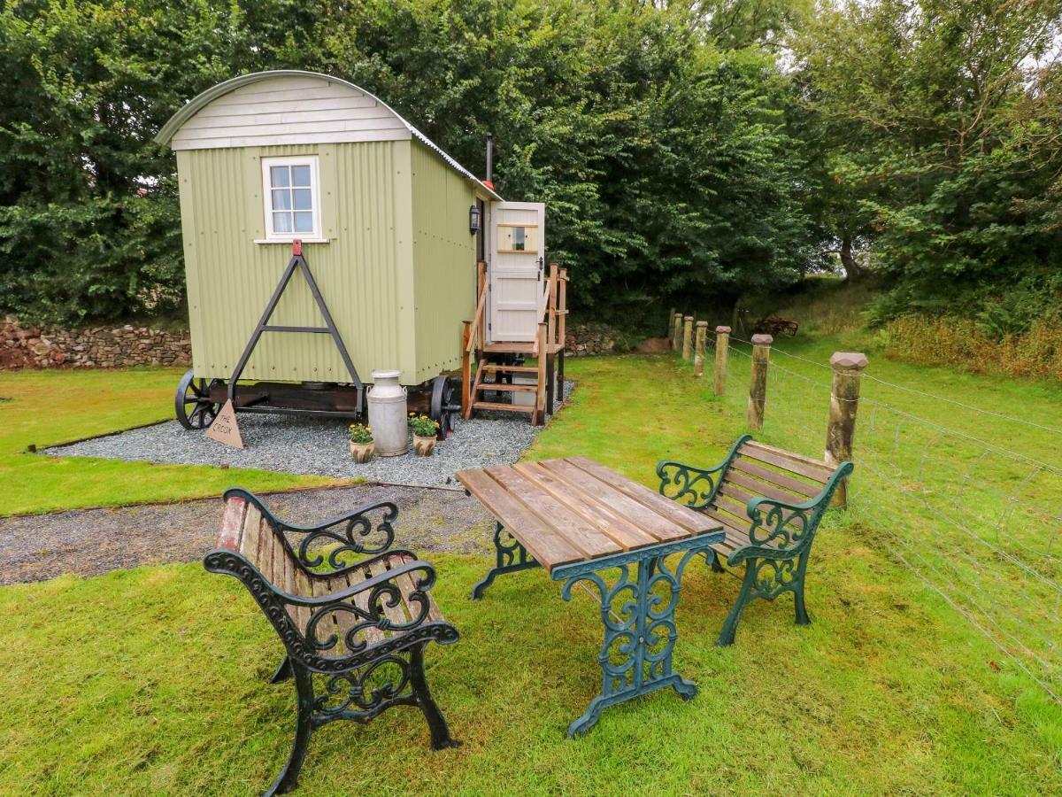 Shepherds Hut - The Crook Milford Haven Dış mekan fotoğraf